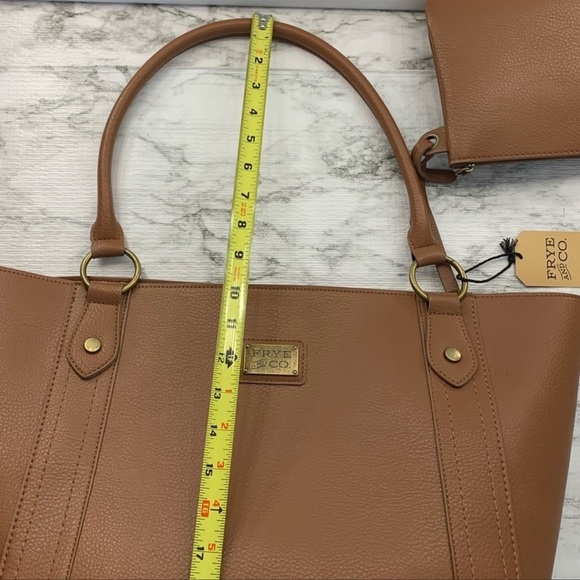 Frye And Co With Zip Pouch Shoulder Bag - Picture 10 of 14